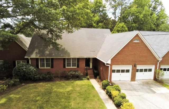 27 SOUTH RIVERSONG Lane