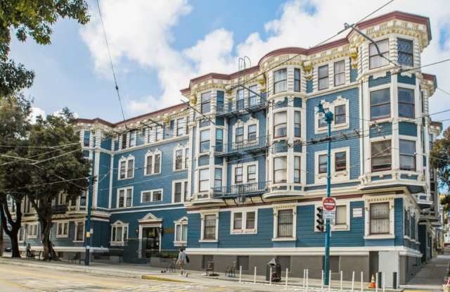 Photo of 400 DUBOCE