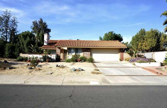 288 Cottonwood Avenue