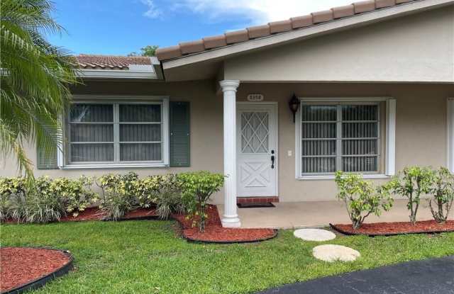 8398 NW 35th St