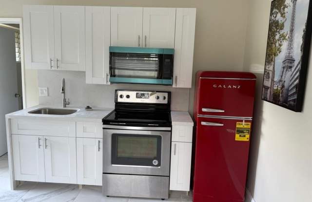 Photo of 841 NW 39th St