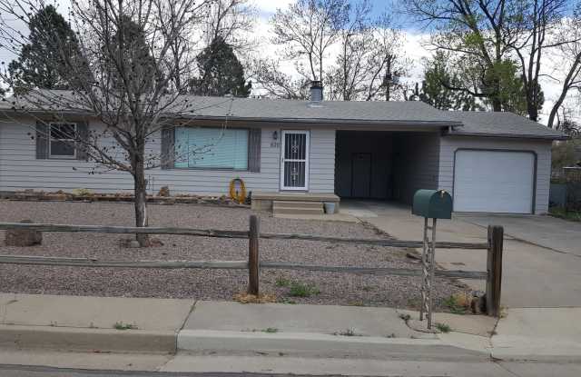 2 bedroom 2 bath near Canon City High School - 620 North 11th Street, Cañon City, CO 81212