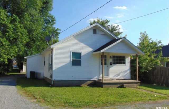 504 East Hill Street