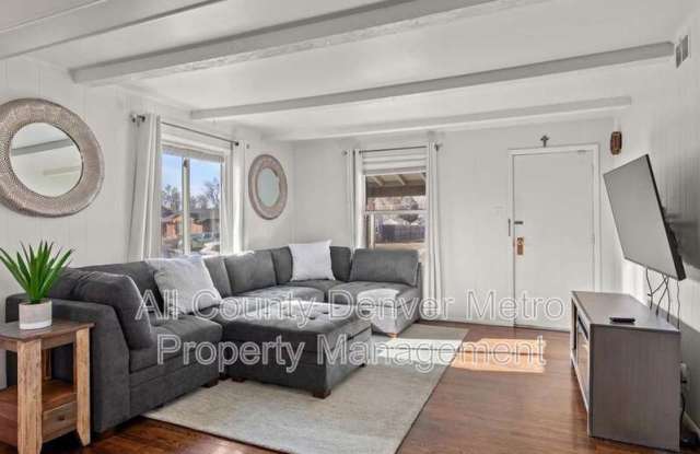 Photo of 528 Tennyson ST