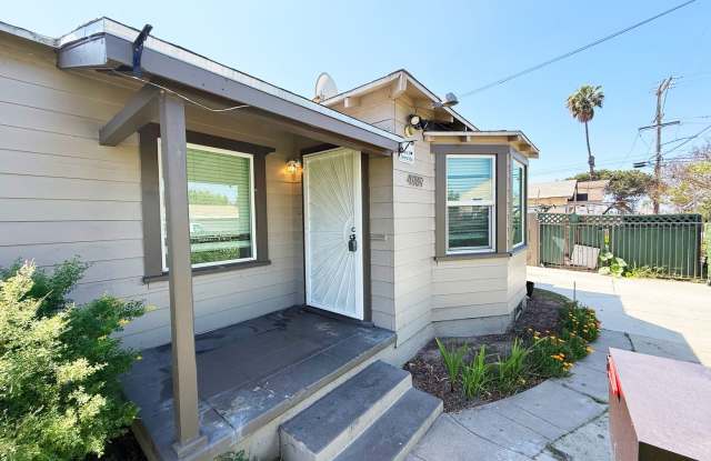 Updated 3 Bed/2 Bath Home For Rent!