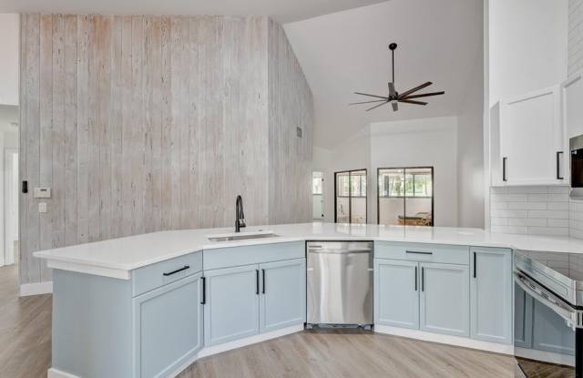 205 SEA OATS DRIVE E - 1