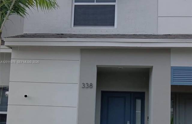 338 NE 1St Dr