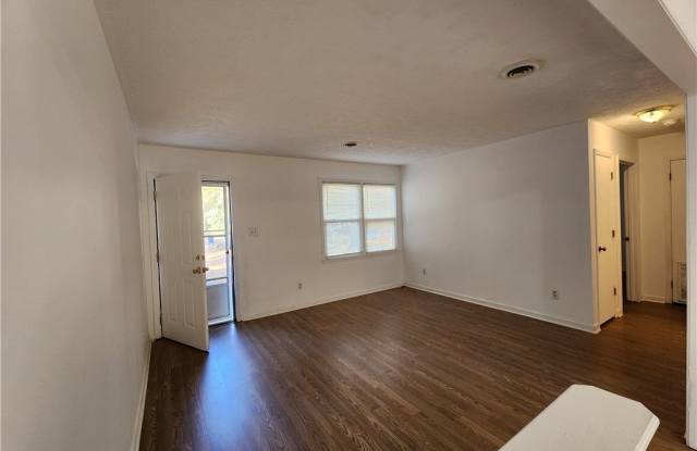 1433 A Artesian Court