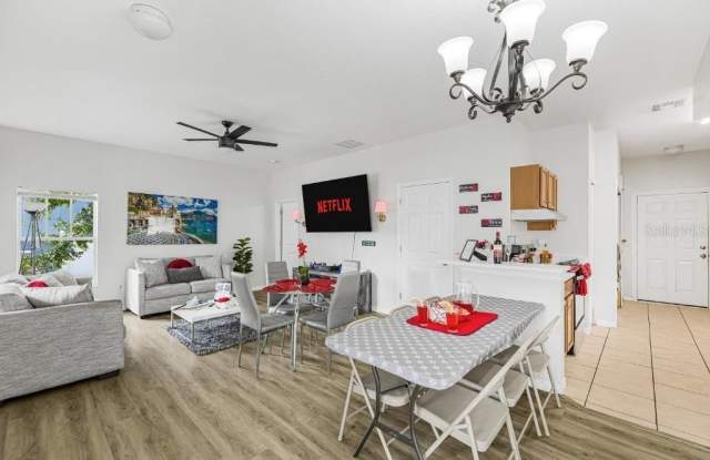 318 E PATTERSON STREET