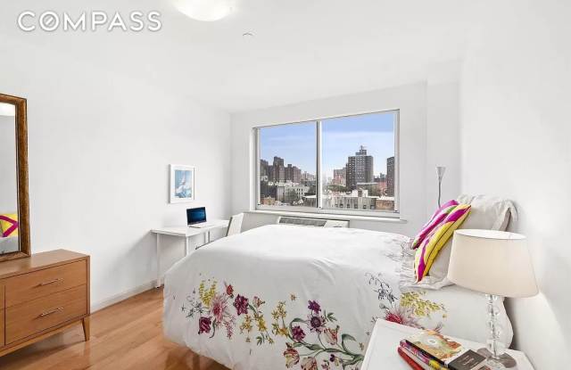 1635 Lexington Avenue