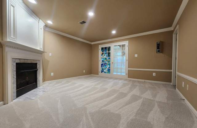 4020 HEATHERSTONE COURT