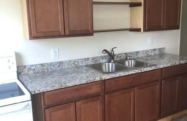 145 S MAIN Street unit: Apt. 4