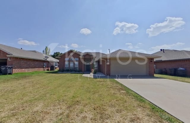 912 Southeast 38th Street - 912 Southeast 38th Street, Moore, OK 73160