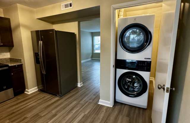 8570 Chesapeake Blvd