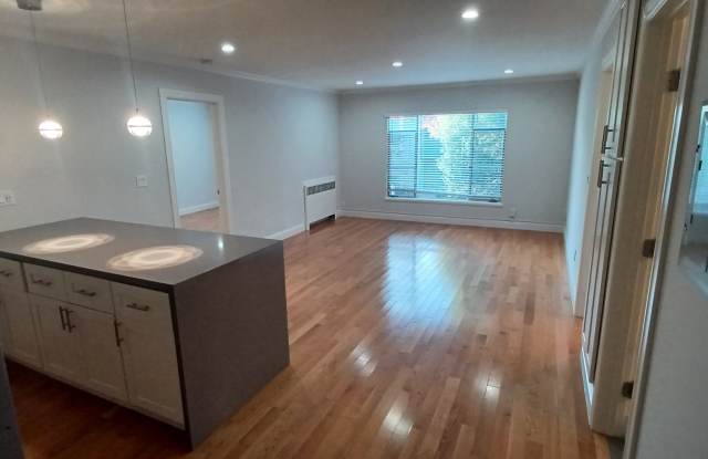 180 Montecito Ave.