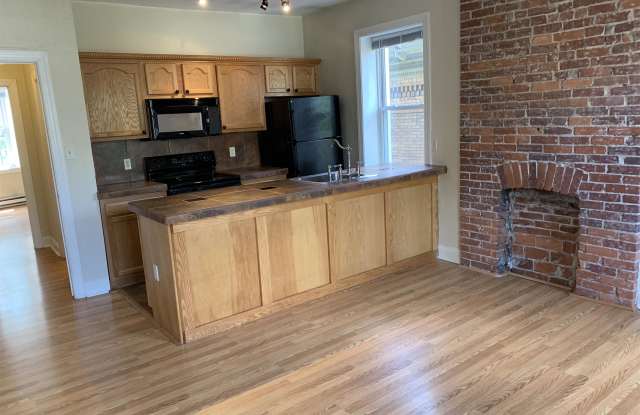 219 S Fairmount St, Apt 4