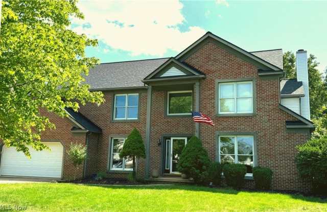 242 Ravenshollow Drive