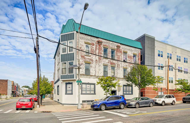 Photo of 154 1st Street