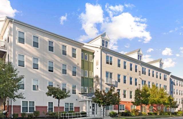 1 Upland Rd Unit E21