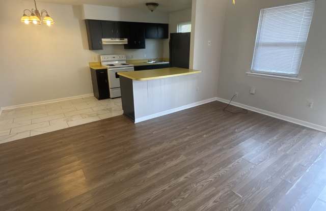 1920 Hickory Avenue - A