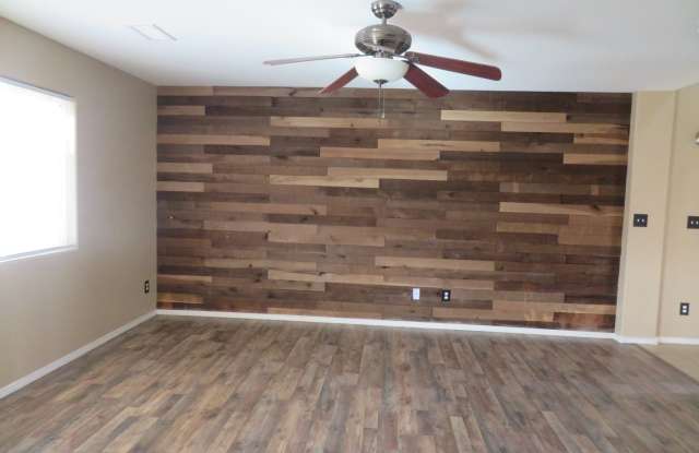 Clean 3 Bedroom, 2.5 Bath Home for Rent