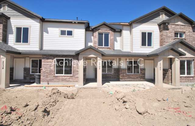 Modern & Spacious 3-Bedroom Townhome at 2038 N 380 E North Logan, Utah