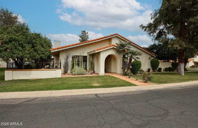 7720 N PINESVIEW Drive