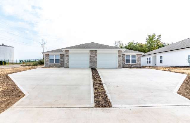 Photo of 1516 Park Avenue - A