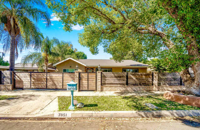 Photo of 7851 Texhoma Ave