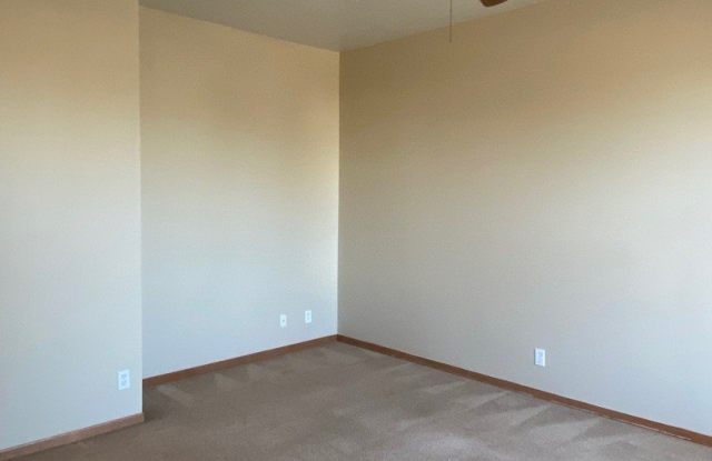 1804 GRANDVIEW Place