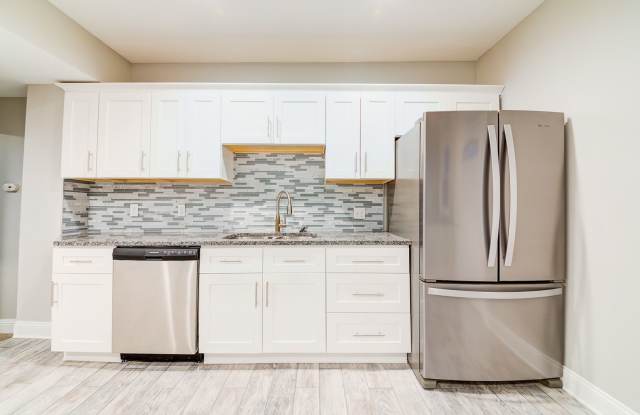 Beautiful 3 bedroom home in Mt. Washington available September 1!