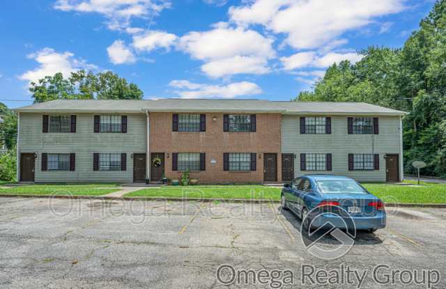 Photo of 407 22nd Ave NE