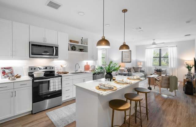 Citizen House Bergstrom