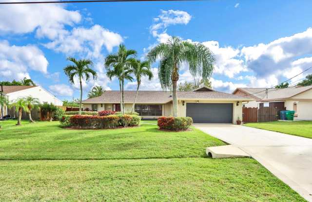 326 NE Surfside Avenue - 326 Northeast Surfside Avenue, Port St. Lucie, FL 34983