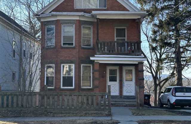 168 N CLINTON ST