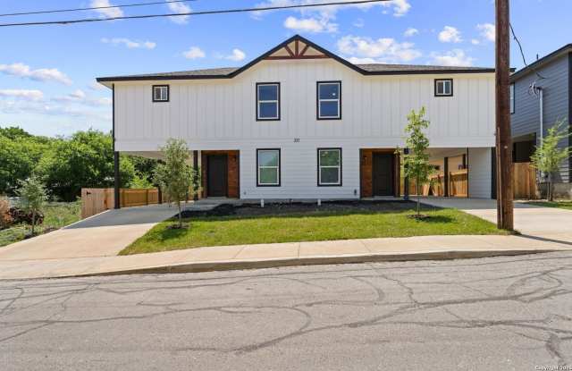 Photo of 227 grimes unit: 101