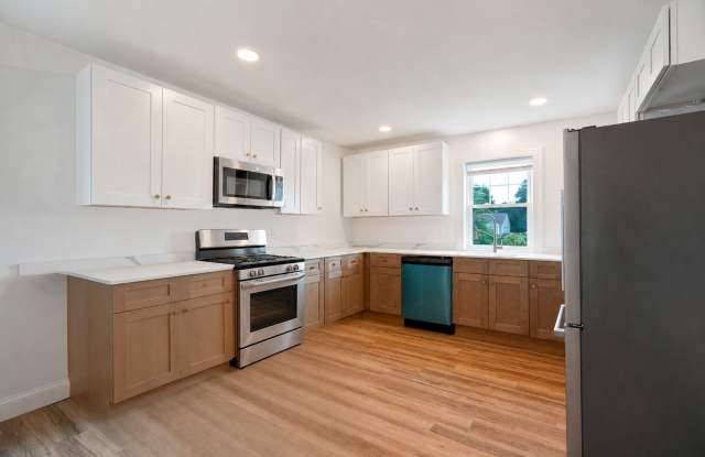 Beautifully Updated Two Bedroom Townhouse!