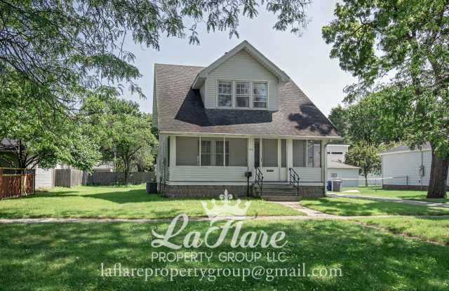 613 Locust Street