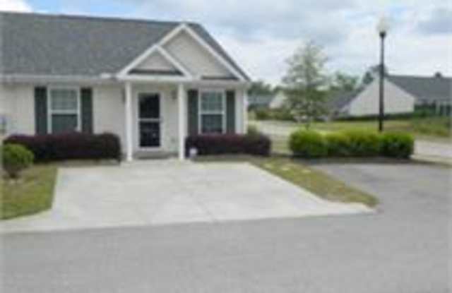 Photo of 556 Edgecliff Lane - 1