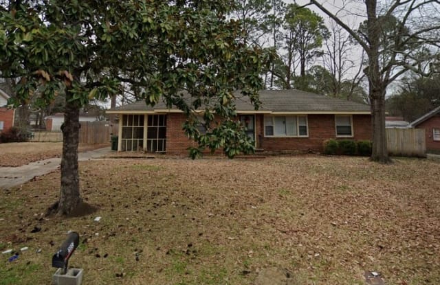 2033 Commodore Street - 2033 Commodore Street, Montgomery, AL 36106