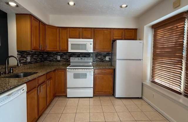 5719 INDEPENDENCE CIR #5719