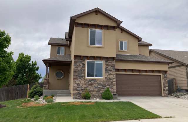 5 Bed 3.5 Bath 3 Car Garage with AC