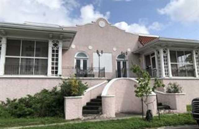 4603 S MIRO ST, New Orleans, LA 70125