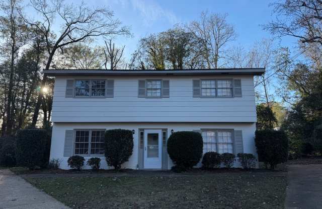 Photo of Beautifully Renovated Duplex in Prime Auburn Location