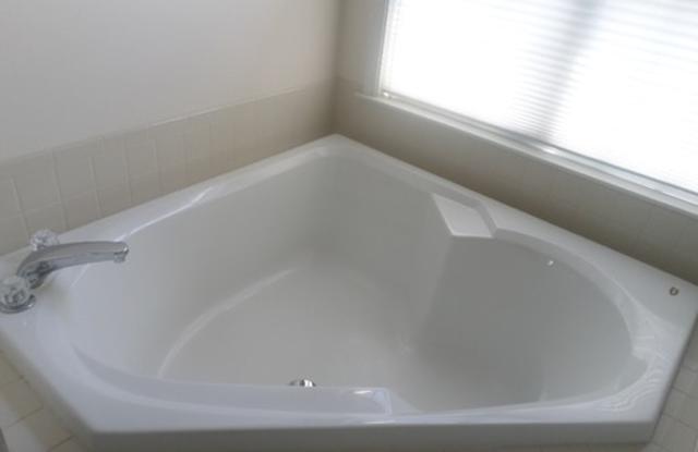 24138 Bommerang Terrace