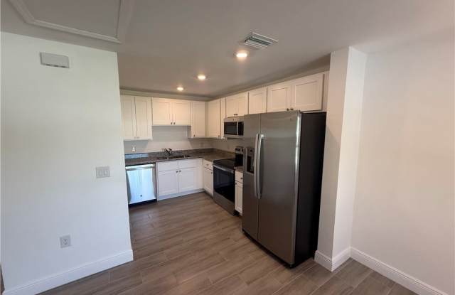 915 Graystone Avenue