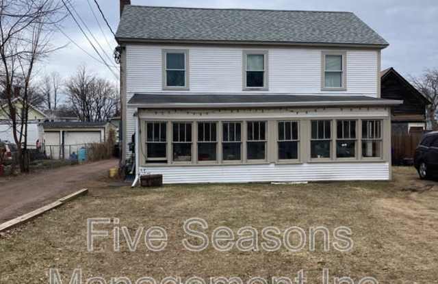49 Intervale Avenue - 47 A