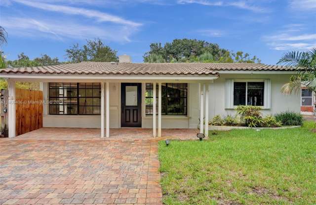 1705 SW 13th CT - 1705 Southwest 13th Court, Fort Lauderdale, FL 33312