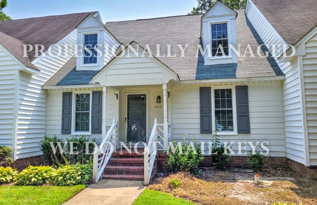 925 S Hornbeam Drive - 925 South Hornbeam Drive, Rocky Mount, NC 27804