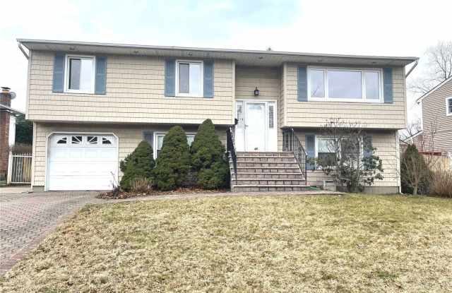 46 W Lane Drive